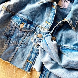 Zara: distressed cropped jean jacket